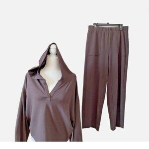 NWT YOGALICIOUS Jogger Pants And Hoodie Set Size Large Retails $108.00